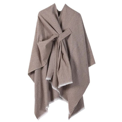 Poncho mit Front-Schlaufe-Design