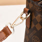 Elegante Handtasche für Damen mit Blattanhänger