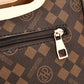 Elegante Handtasche für Damen mit Blattanhänger