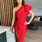 💃Bis zu 49 % Rabatt!🌟One-Shoulder-Kleid mit Cut-Out und Rüschenärmeln