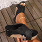 🔥50 % Rabatt für begrenzte Zeit🔥Damen-Sandalen mit Keilabsatz und Nietenverzierung☀️Lieferung innerhalb von 5 Werktagen👜