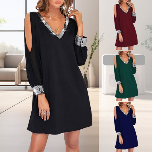 Glamorous – Schulterfreies Kleid mit V-Ausschnitt und Glitzerbesatz