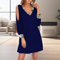 Glamorous – Schulterfreies Kleid mit V-Ausschnitt und Glitzerbesatz