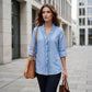 👚✨Lässige Damenbluse mit V-Ausschnitt und Rüschenbesatz – müheloser, femininer Alltagslook🌸
