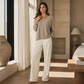 🌿 Lässig & feminin – Lockeres Langarmshirt mit V-Ausschnitt – Weicher Stoff, moderner Schnitt & vielseitig kombinierbar