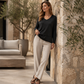 🌿 Lässig & feminin – Lockeres Langarmshirt mit V-Ausschnitt – Weicher Stoff, moderner Schnitt & vielseitig kombinierbar