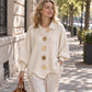 🚀Viral gegangen!🚀 Damen Elegante Revers-Strickjacke mit goldenen Knöpfen