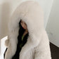 Lockere, kuschelige, warme und wuschelige Jacke mit Kapuze